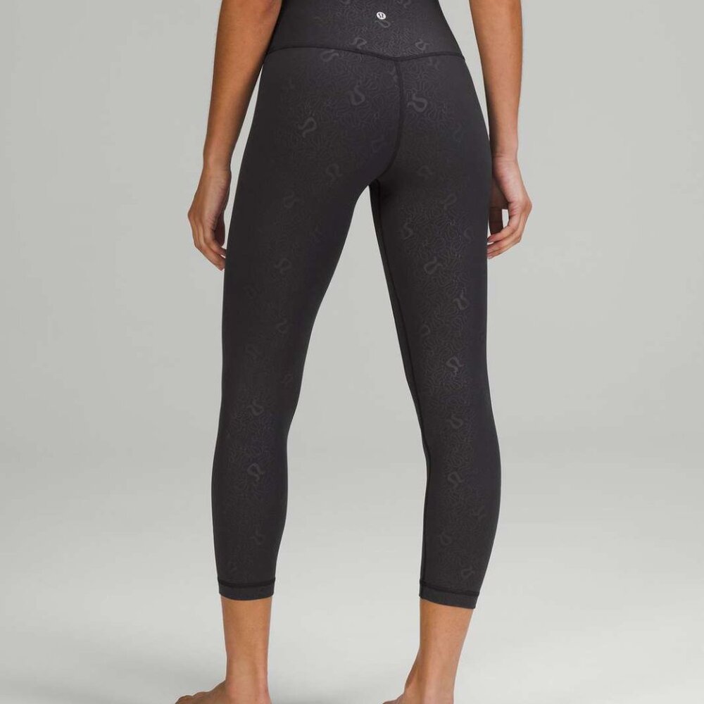 Lululemon Align High-Rise Crop 23" Yogo Emboss Black / Black, Size 2 - Picture 2 of 6